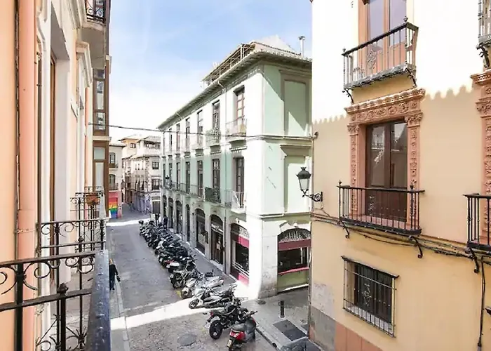 Holiday Granada Gran Via 1